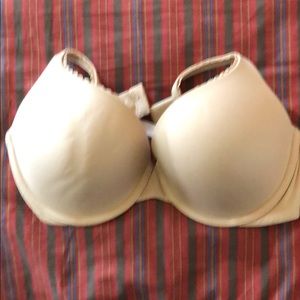 Victoria Secret size 34D-Body by Victoria bra